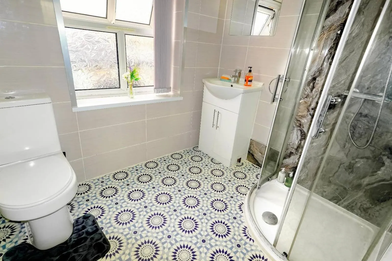 Headingley 2 Bedroom Cottage Flat Near Universities Shops& Park Leeds  0*, Leeds (West Yorkshire) Velká Británie