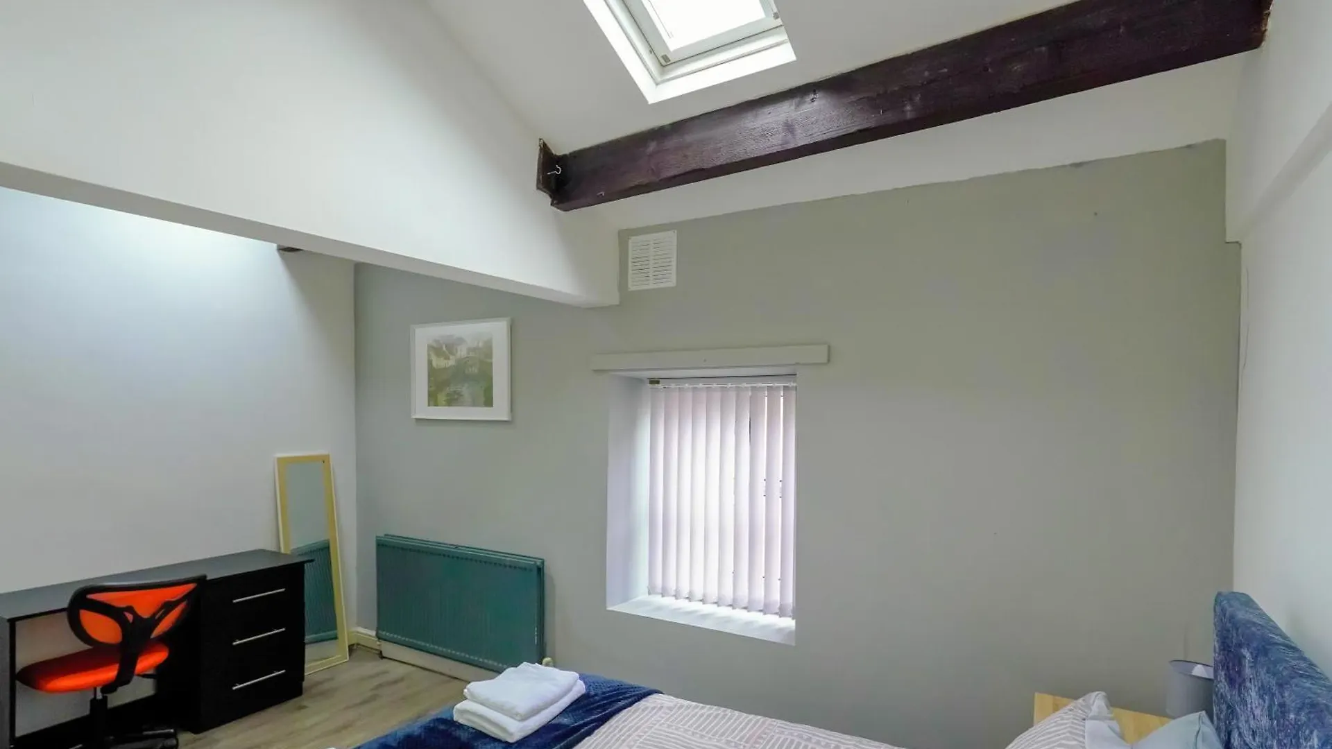 Headingley 2 Bedroom Cottage Flat Near Universities Shops& Park Leeds  0*, Leeds (West Yorkshire)